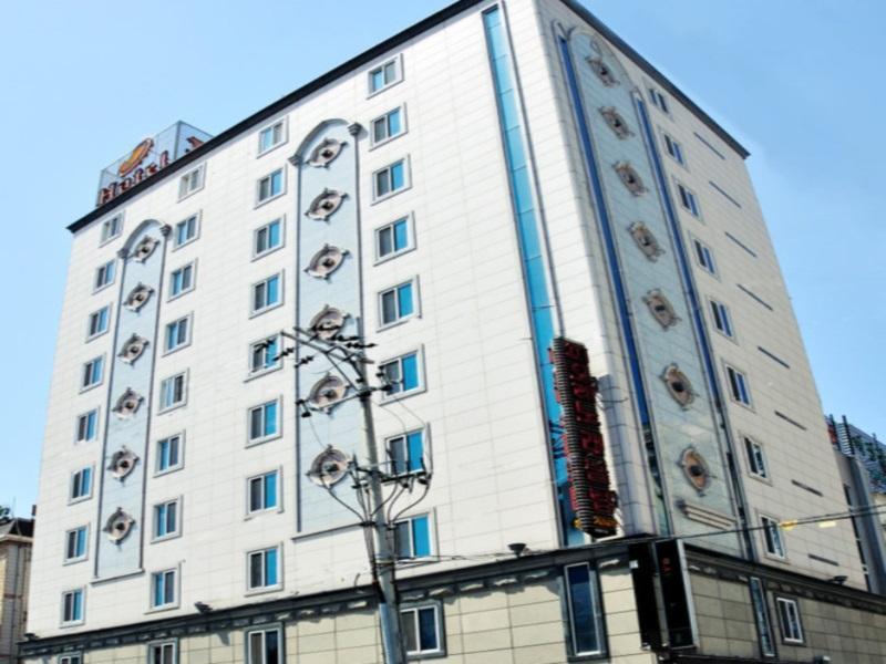 Fiore Hotel Гуми Экстерьер фото